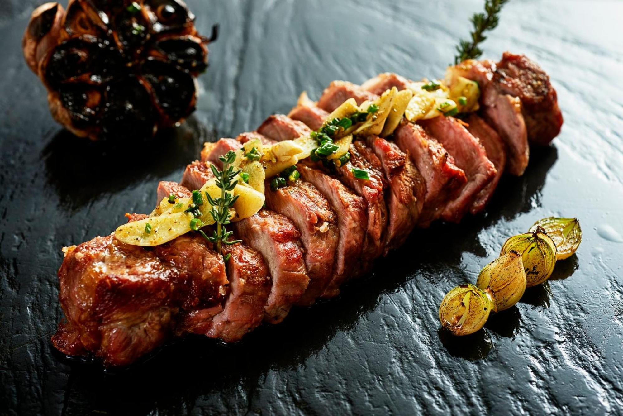 Crowne Plaza Porto, an IHG Hotel Zewnętrze zdjęcie A pork tenderloin