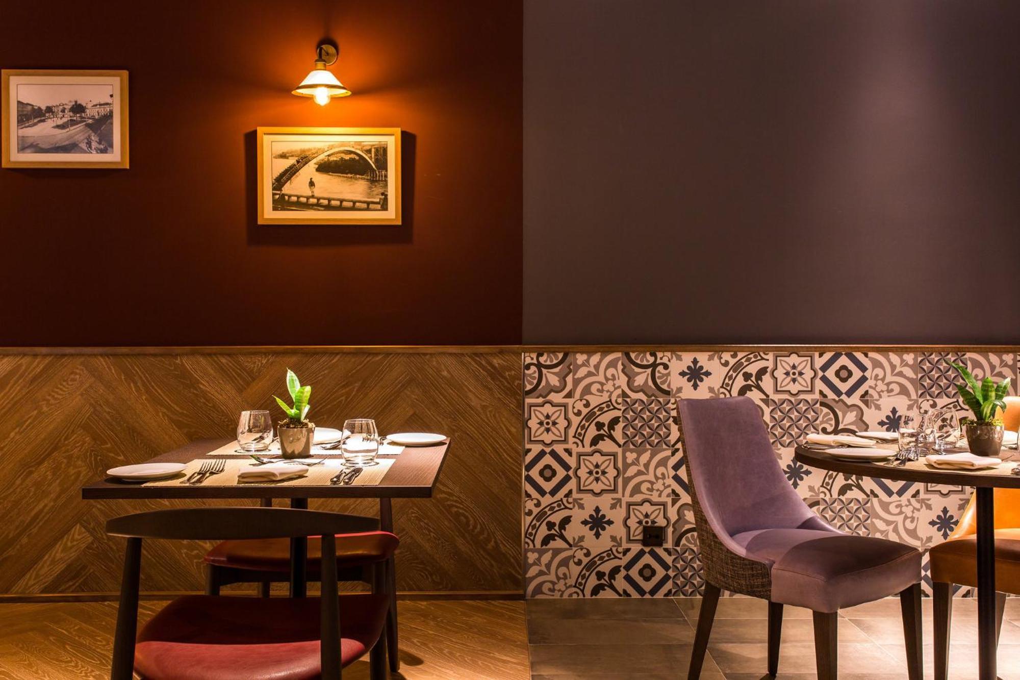 Crowne Plaza Porto, an IHG Hotel Zewnętrze zdjęcie Interior of the restaurant